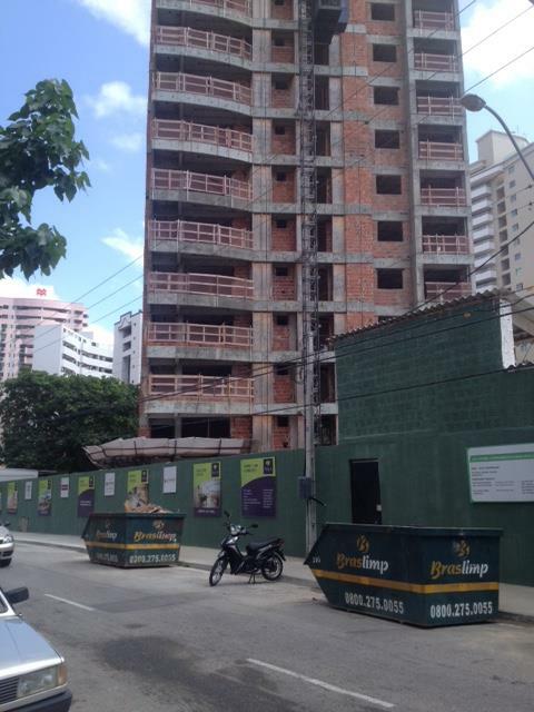 Apartamento à venda com 3 quartos, 165m² - Foto 2