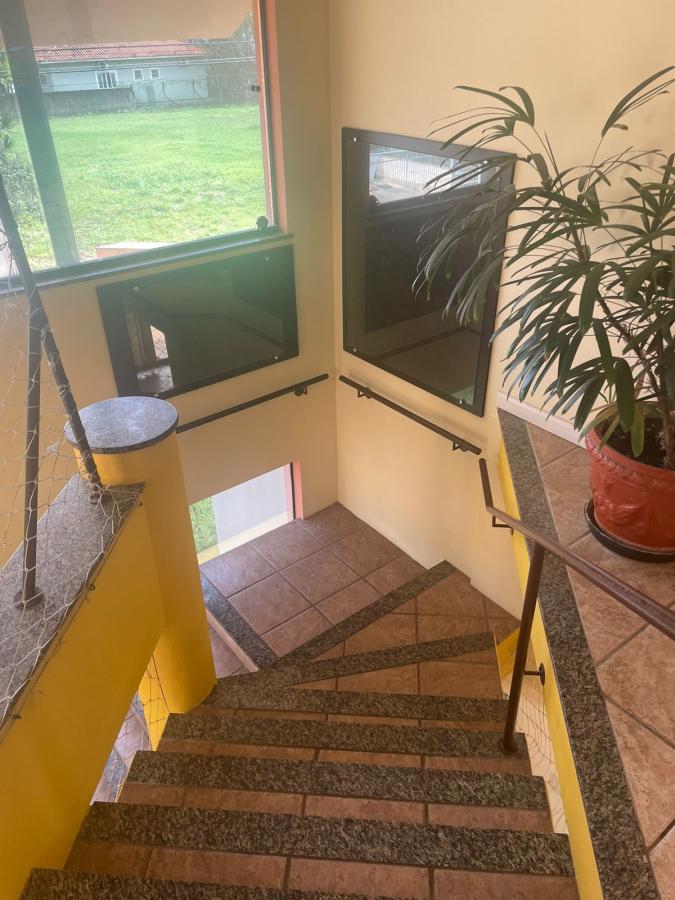 Casa de Condomínio para alugar com 4 quartos, 450m² - Foto 8