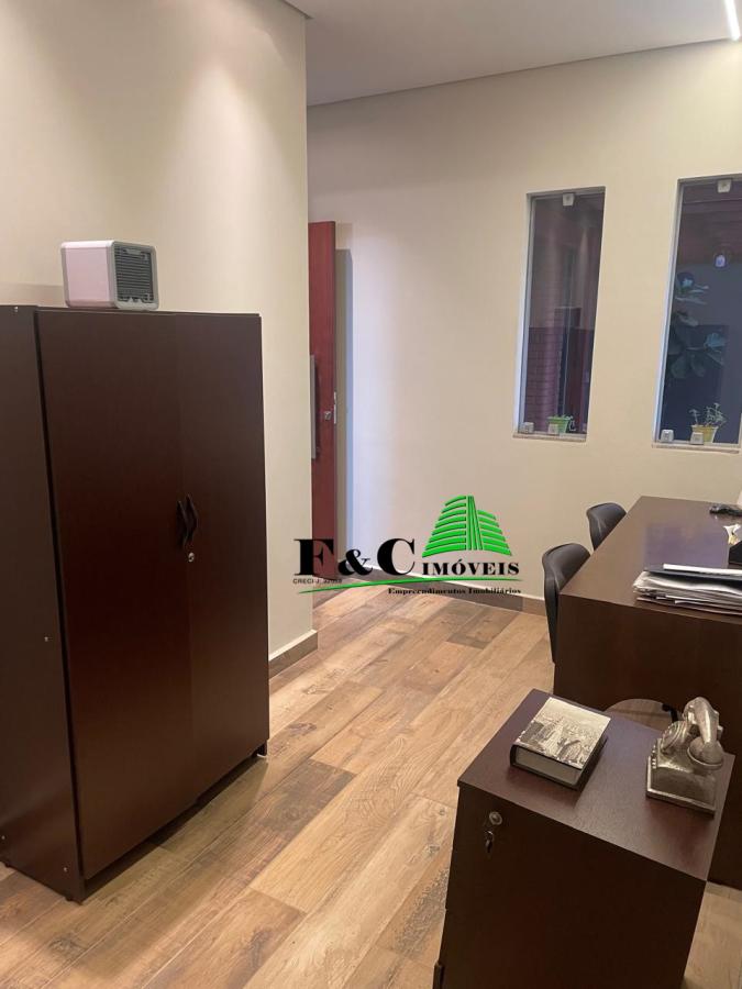 Casa à venda com 2 quartos, 307m² - Foto 9