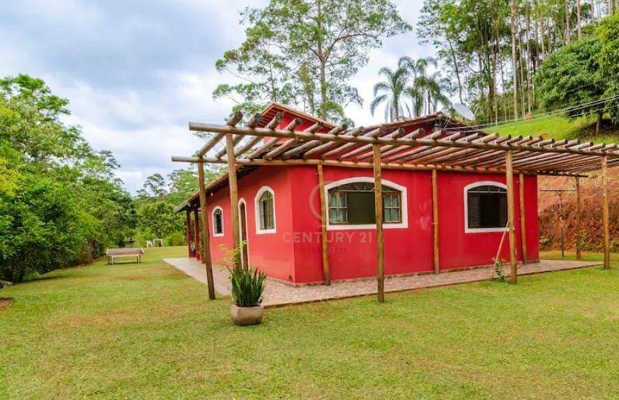 Chácara à venda com 4 quartos, 200m² - Foto 3