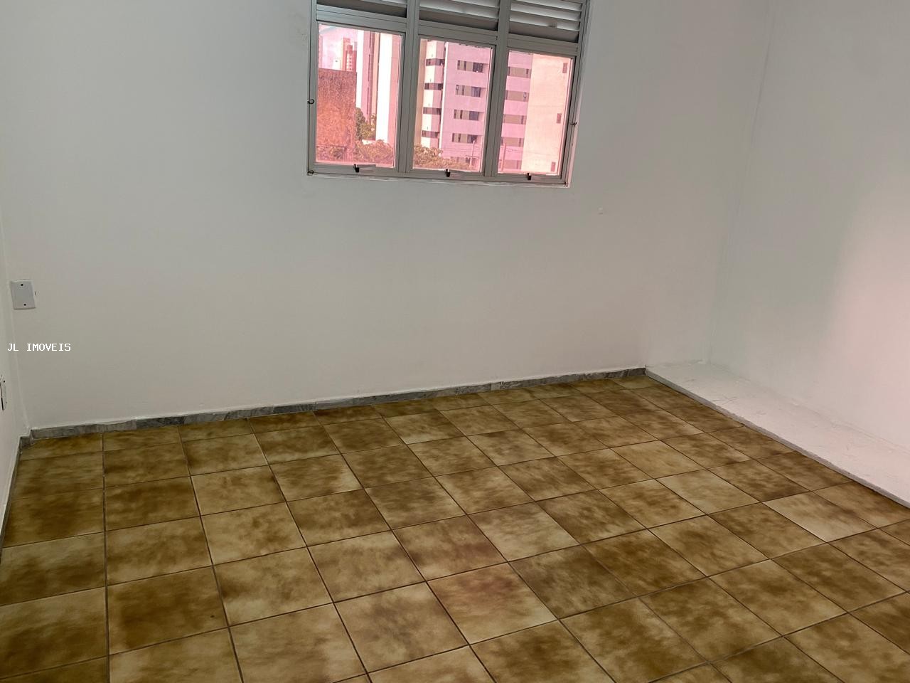 Apartamento à venda com 3 quartos, 107m² - Foto 10