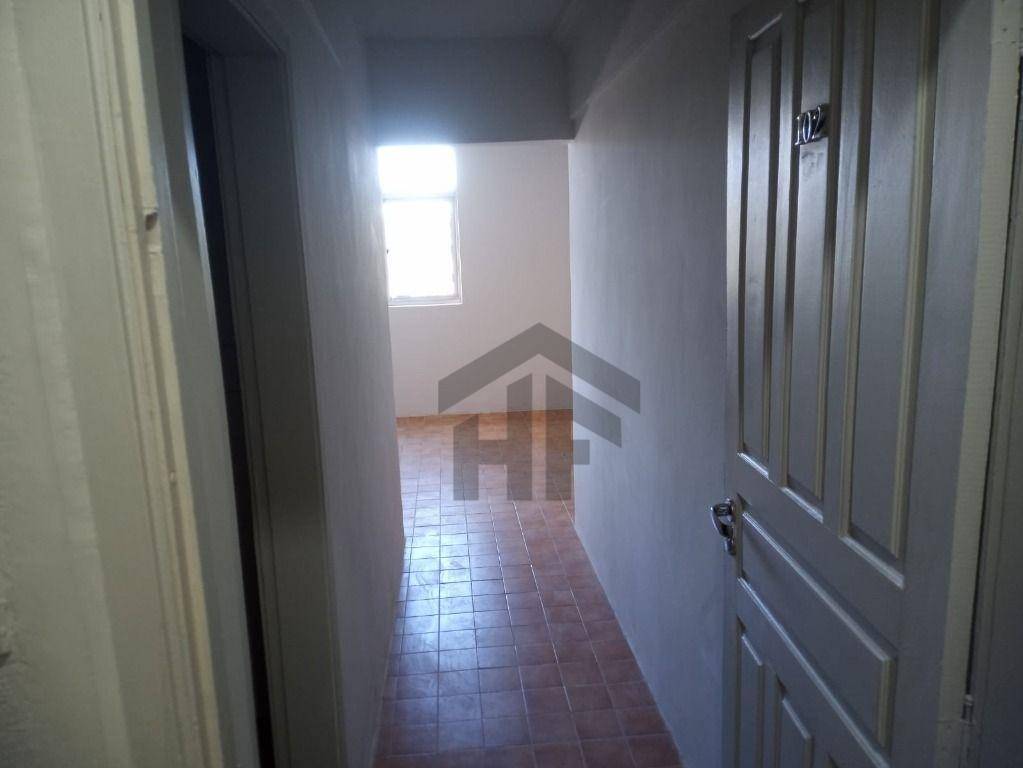Apartamento à venda com 1 quarto, 32m² - Foto 3