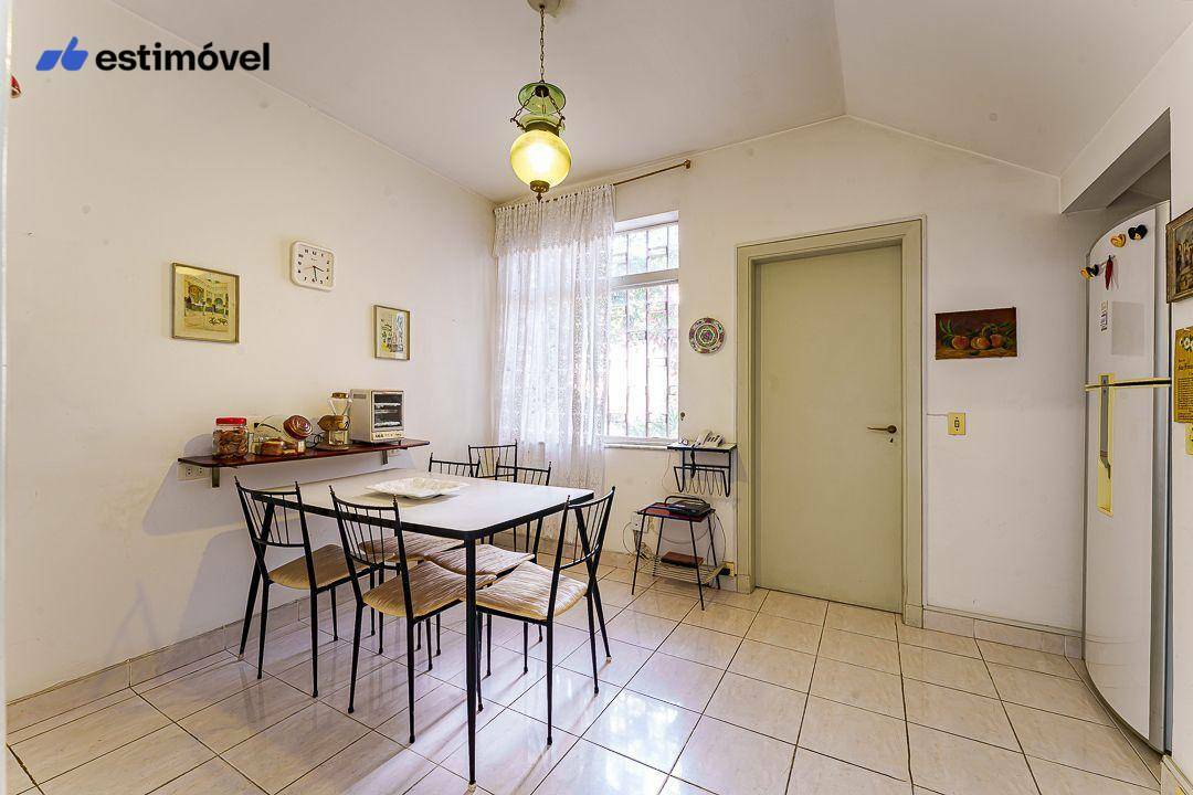 Casa à venda com 3 quartos, 320m² - Foto 42