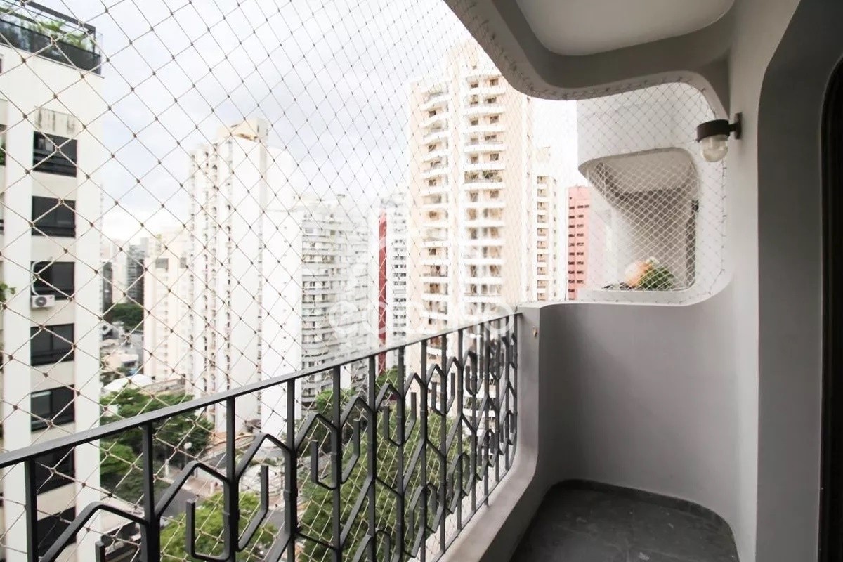 Apartamento para alugar com 4 quartos, 368m² - Foto 14