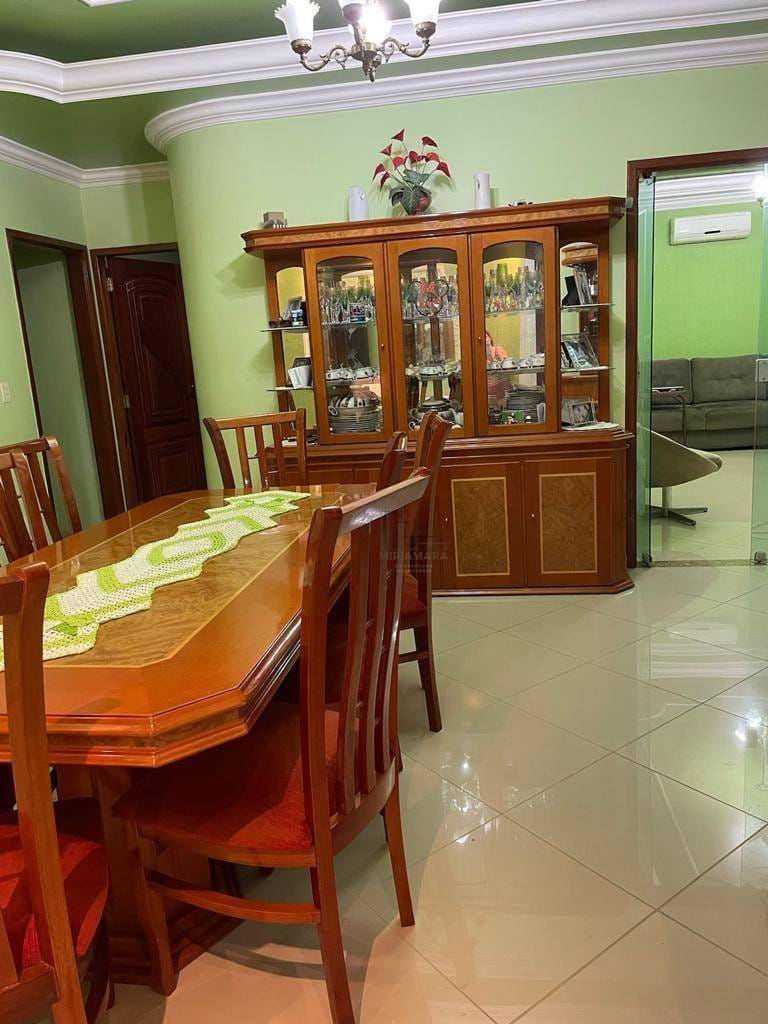 Casa à venda com 6 quartos, 602m² - Foto 5