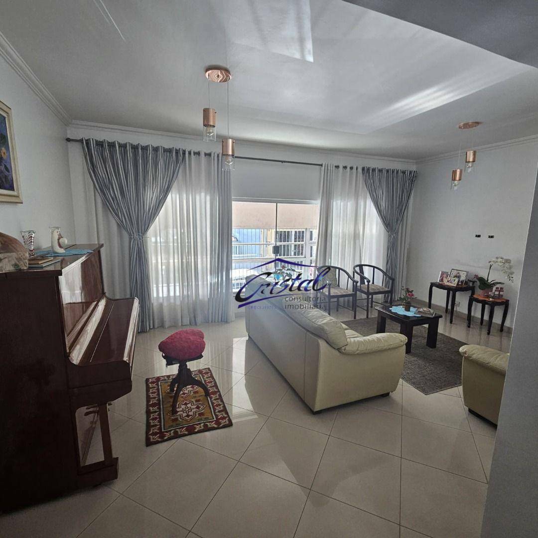Casa para alugar com 4 quartos, 180m² - Foto 8