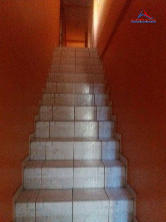 Casa à venda com 3 quartos, 240m² - Foto 5
