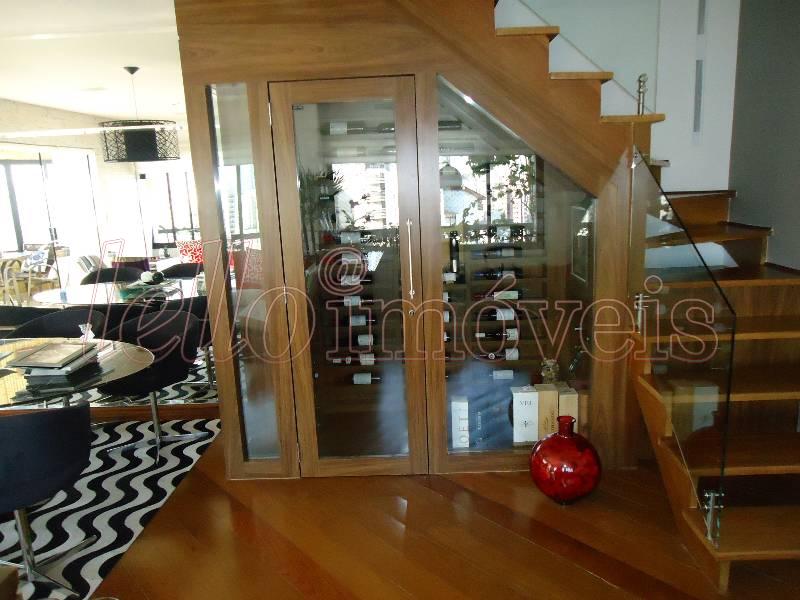 Apartamento para alugar com 3 quartos, 220m² - Foto 4