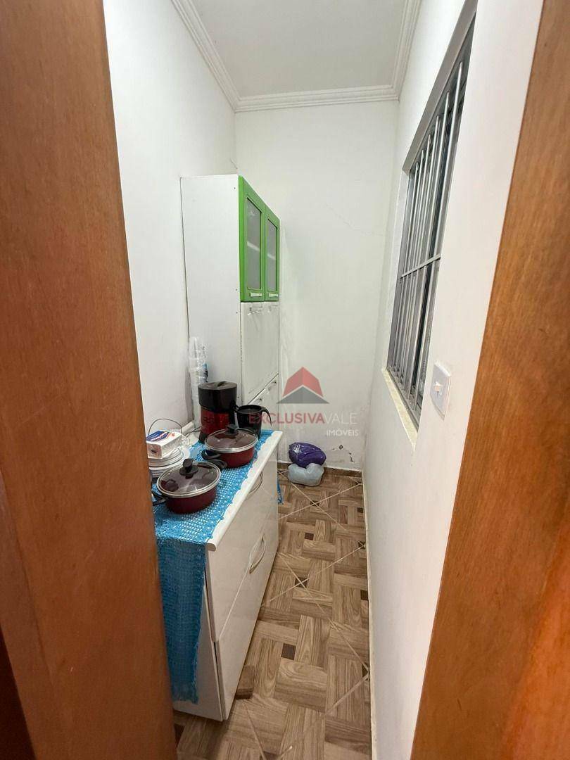 Casa à venda com 5 quartos, 203m² - Foto 37