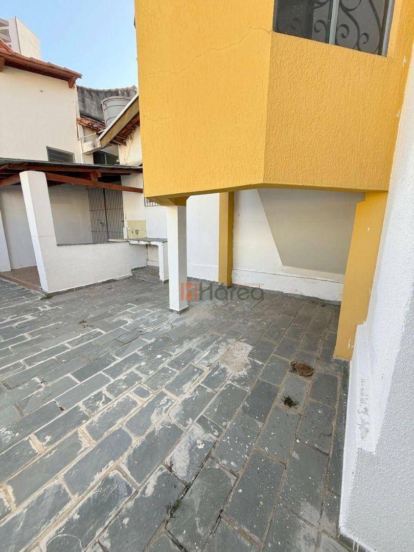 Sobrado à venda e aluguel com 5 quartos, 259m² - Foto 30