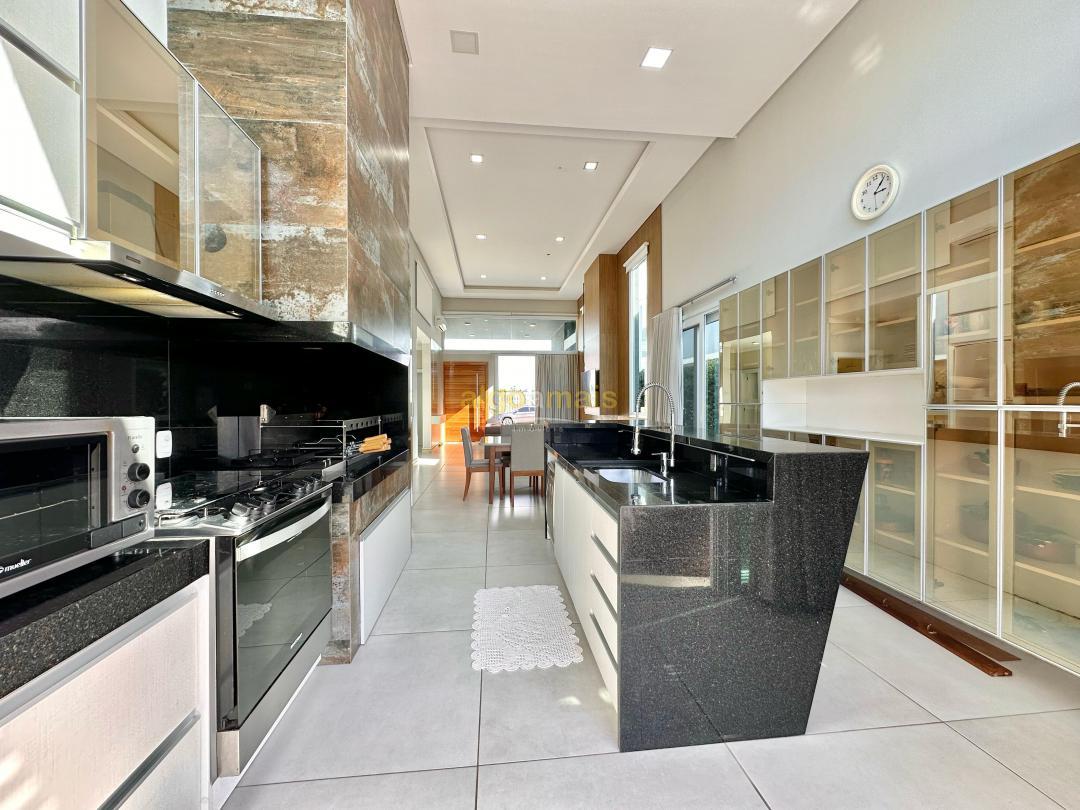 Casa de Condomínio à venda com 4 quartos, 172m² - Foto 20