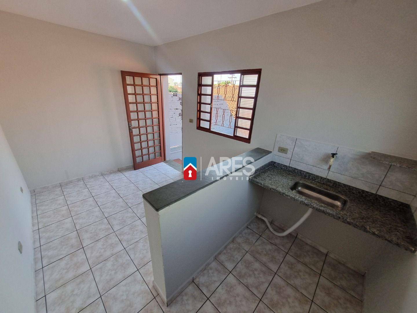 Casa para alugar com 3 quartos, 190m² - Foto 33