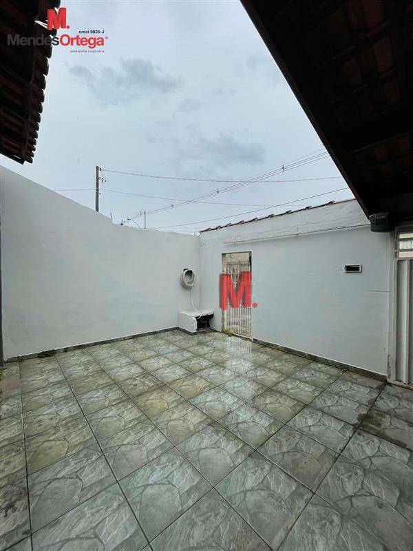 Casa à venda com 2 quartos, 80m² - Foto 23