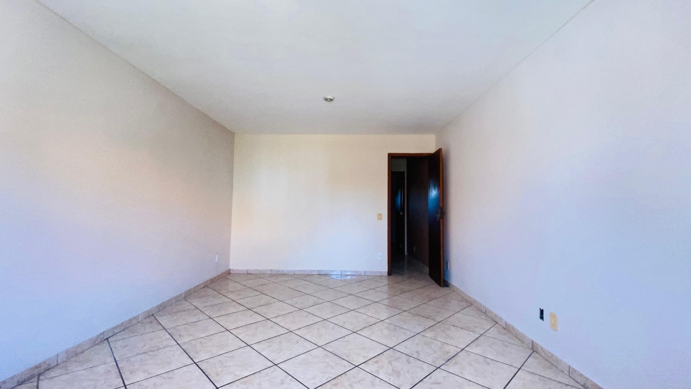 Casa à venda com 2 quartos, 127m² - Foto 8