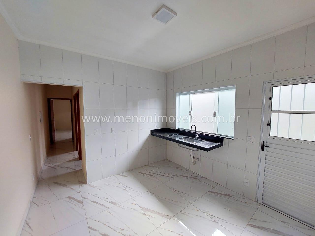 Casa à venda com 2 quartos, 125m² - Foto 3