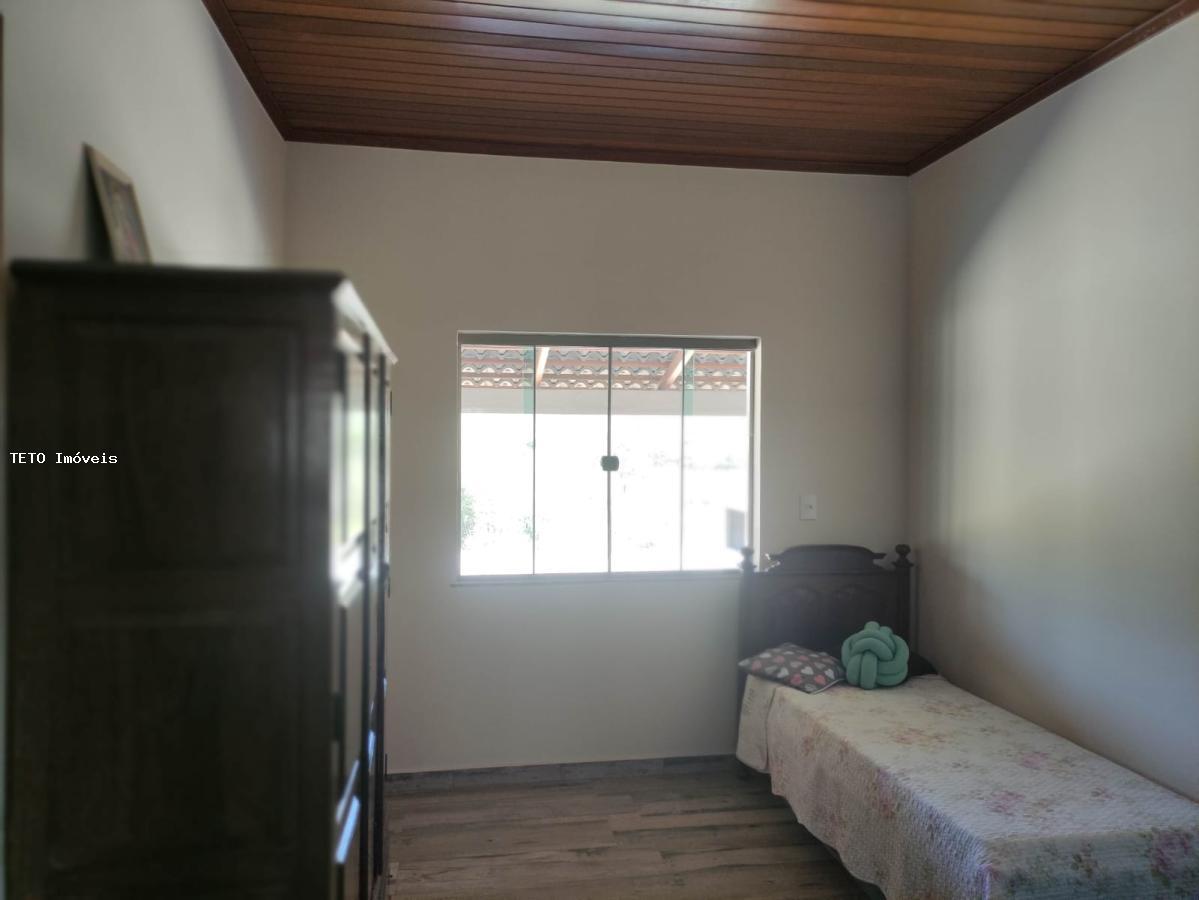 Sítio à venda com 3 quartos, 1500m² - Foto 28