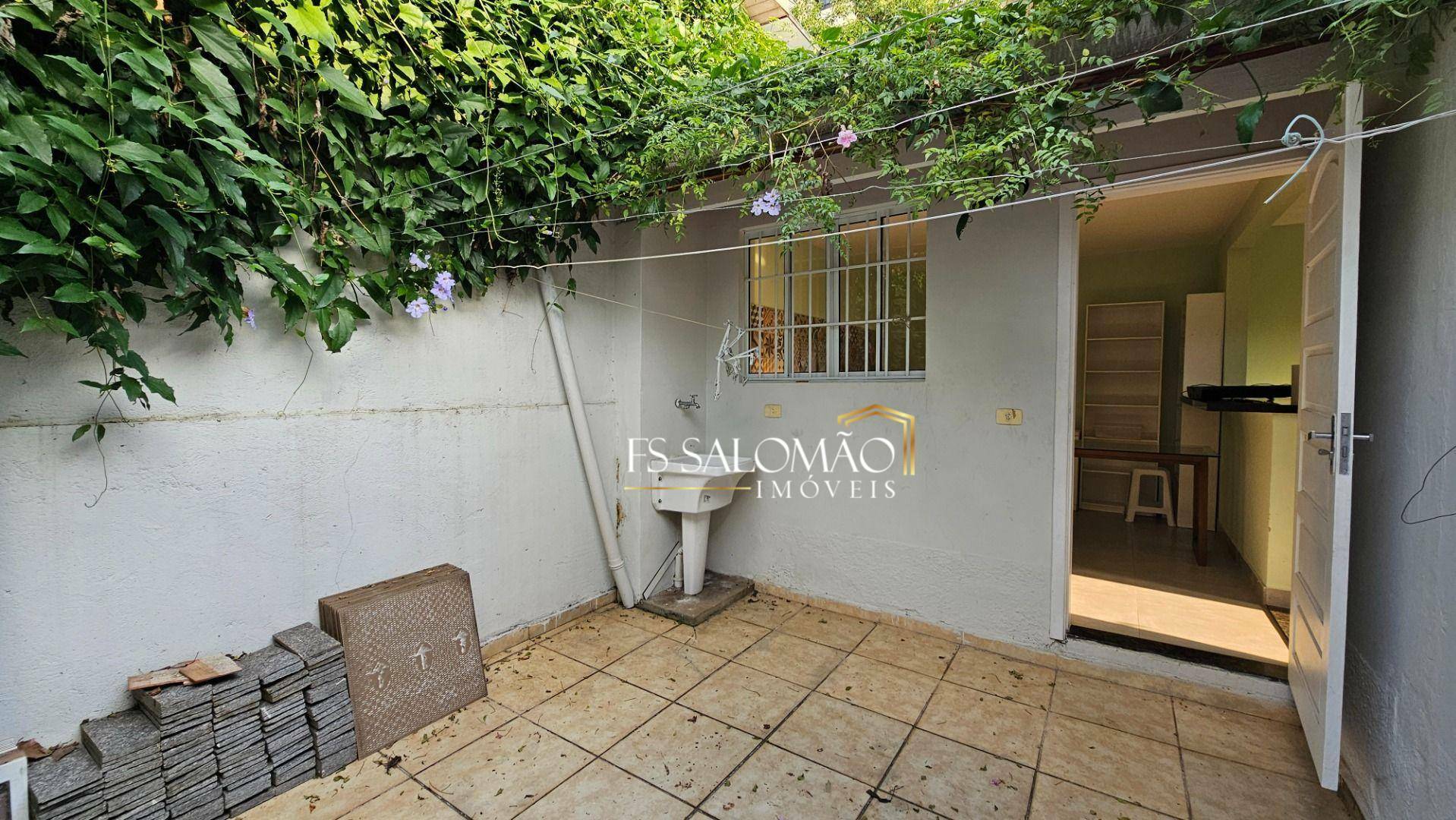 Casa para alugar com 3 quartos, 240m² - Foto 7