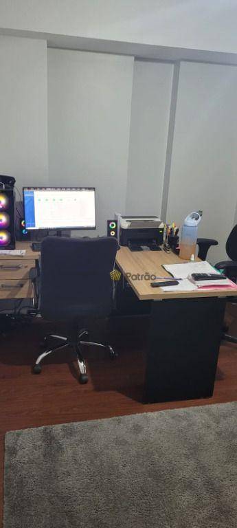 Apartamento à venda com 3 quartos, 136m² - Foto 15