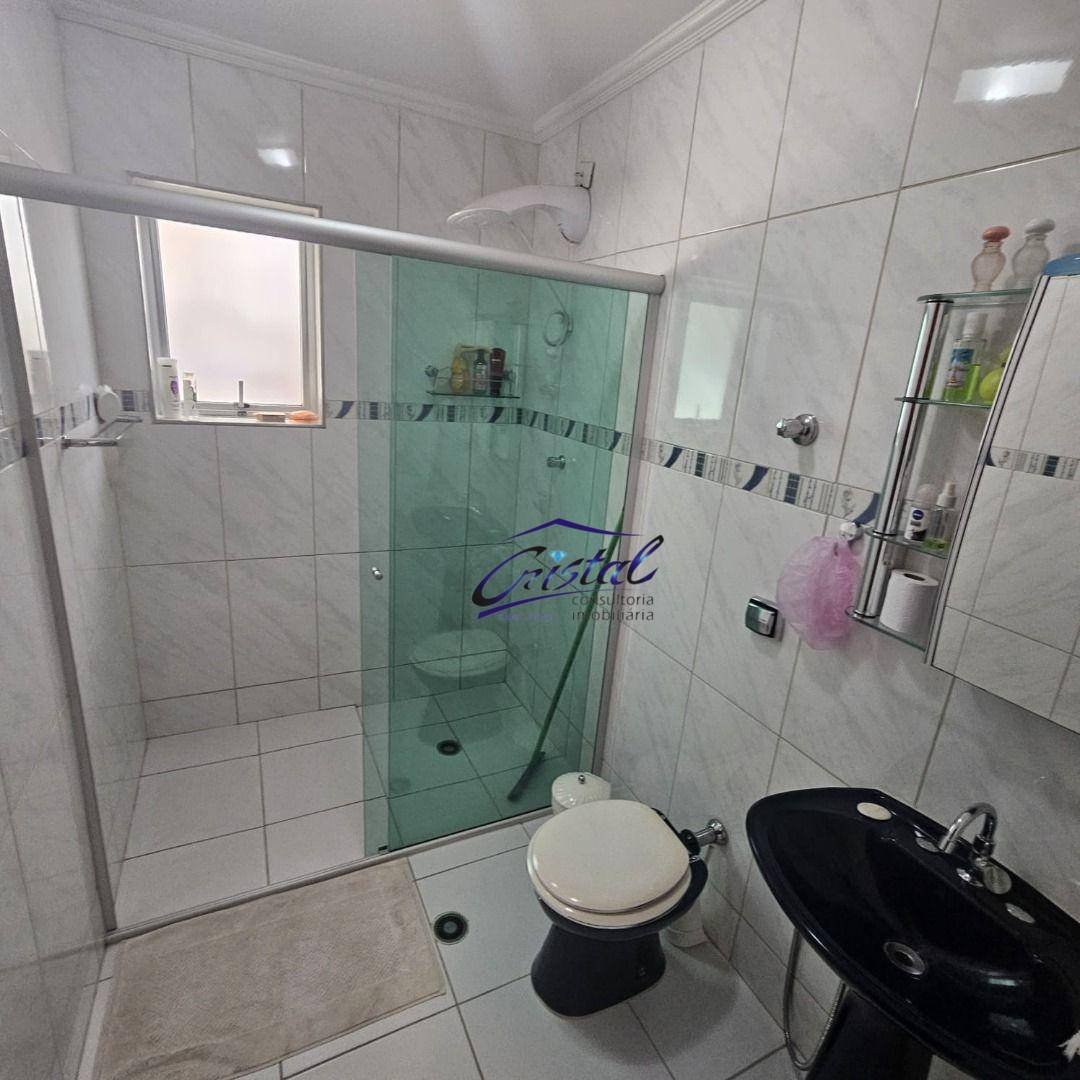Casa para alugar com 4 quartos, 180m² - Foto 27