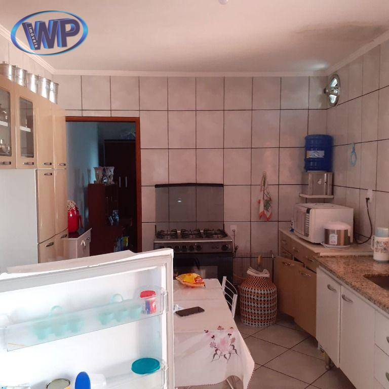 Casa à venda com 2 quartos, 178m² - Foto 6