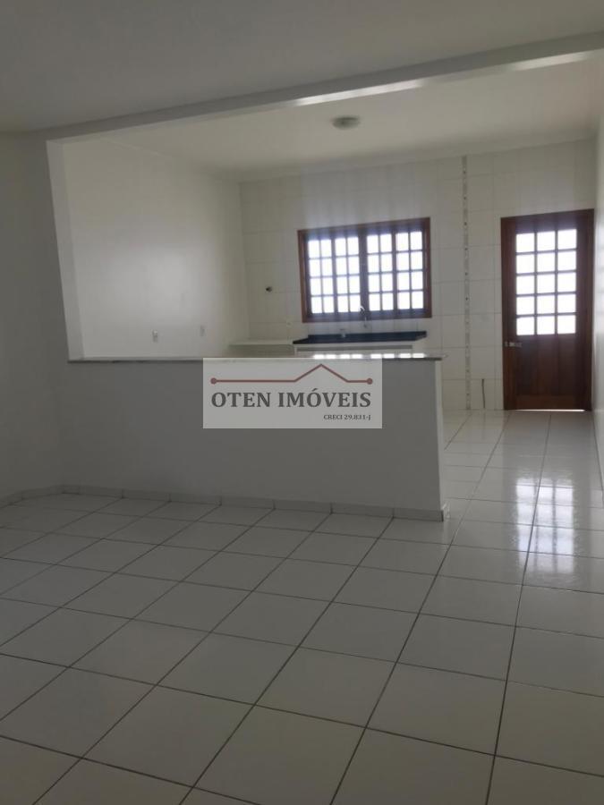 Casa à venda com 3 quartos, 140m² - Foto 1