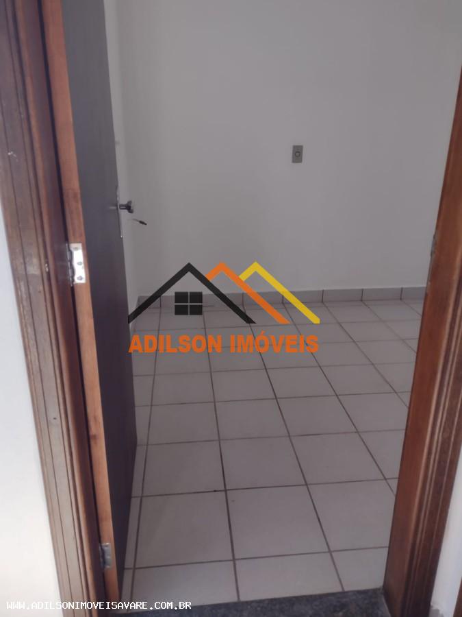 Casa para alugar com 5 quartos, 300m² - Foto 14
