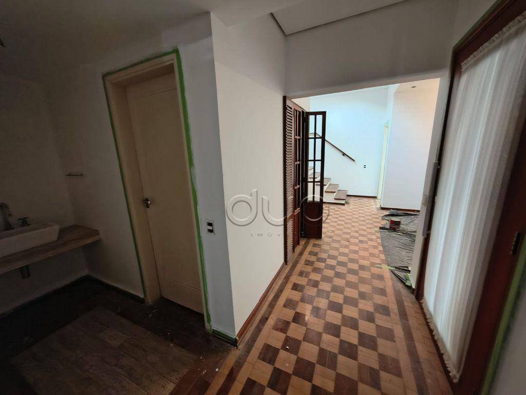 Casa para alugar com 4 quartos, 246m² - Foto 9