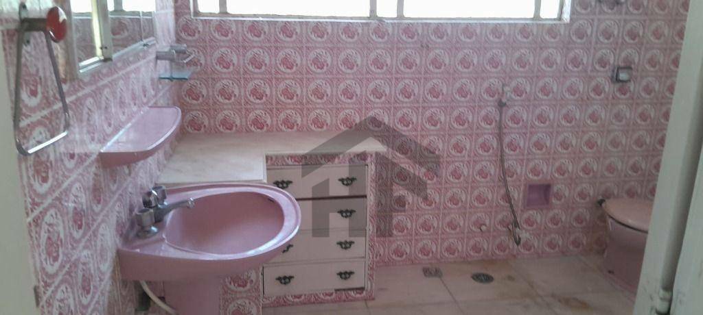Casa para alugar com 4 quartos, 400m² - Foto 17