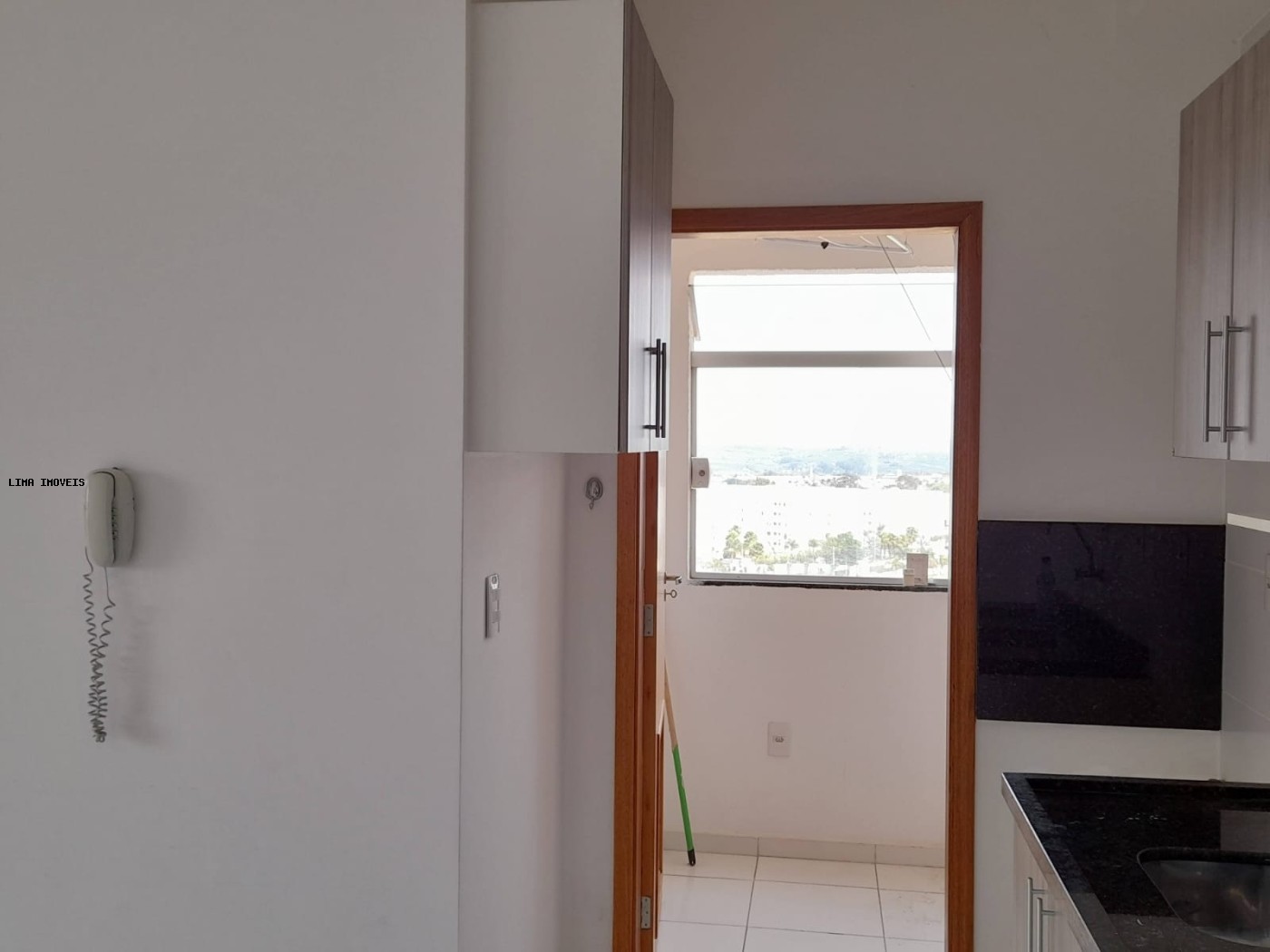 Apartamento à venda com 2 quartos, 52m² - Foto 11