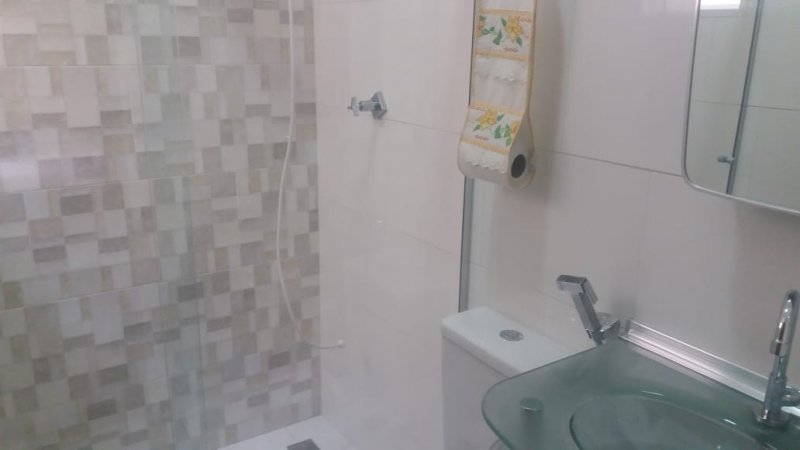 Casa à venda com 2 quartos, 55m² - Foto 22