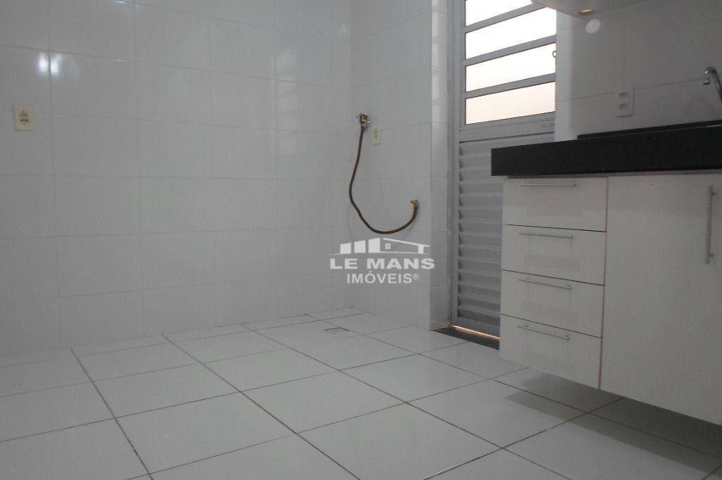 Apartamento à venda com 2 quartos, 55m² - Foto 5