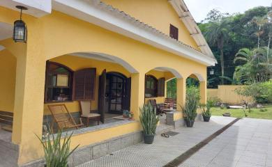 Chácara à venda com 2 quartos, 800m² - Foto 2