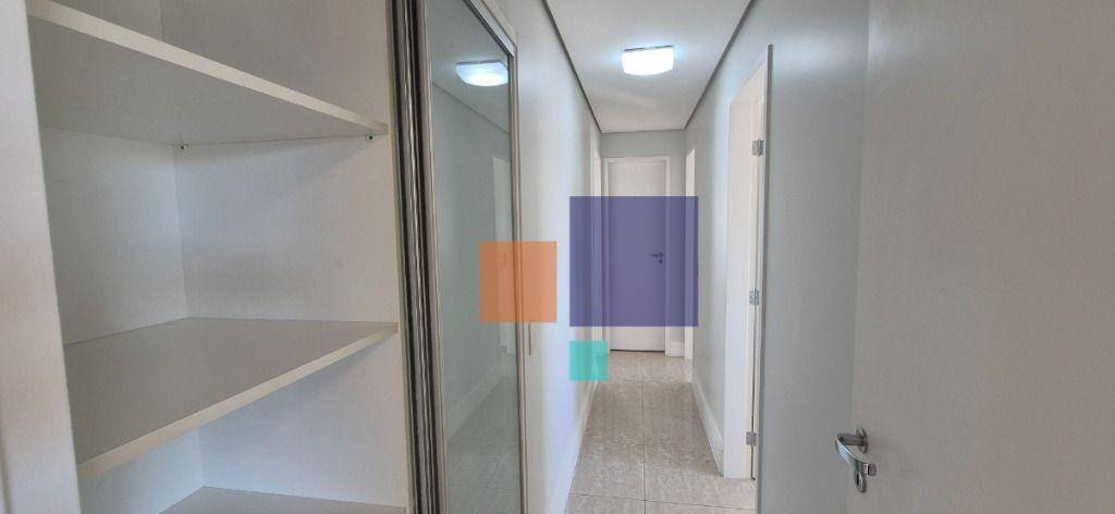 Apartamento para alugar com 3 quartos, 115m² - Foto 18