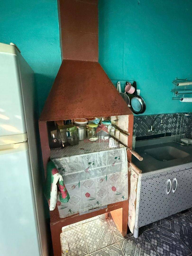Casa à venda com 5 quartos, 203m² - Foto 23