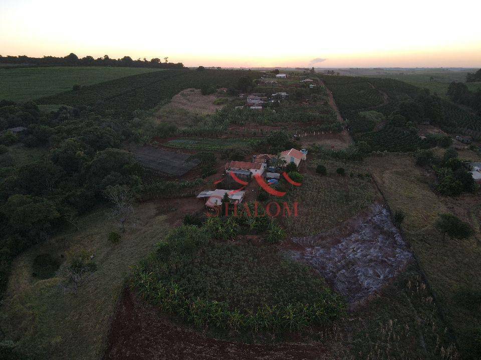 Chácara à venda com 4 quartos, 300m² - Foto 5