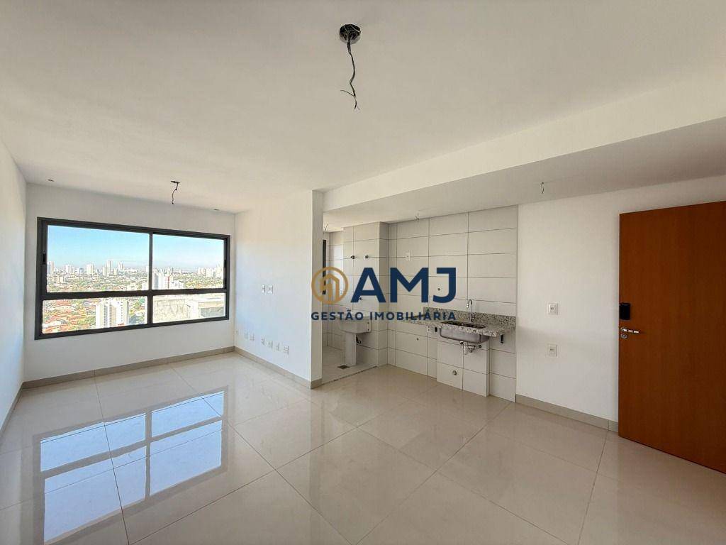 Apartamento à venda com 2 quartos, 65m² - Foto 2