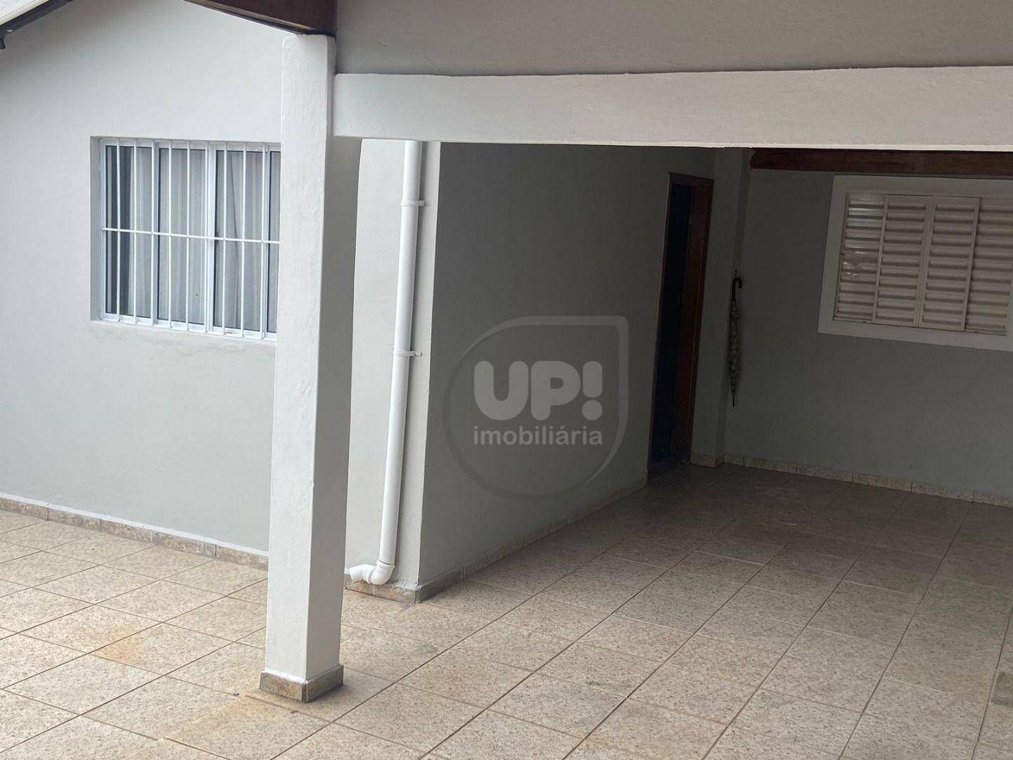 Casa à venda com 2 quartos, 103m² - Foto 2