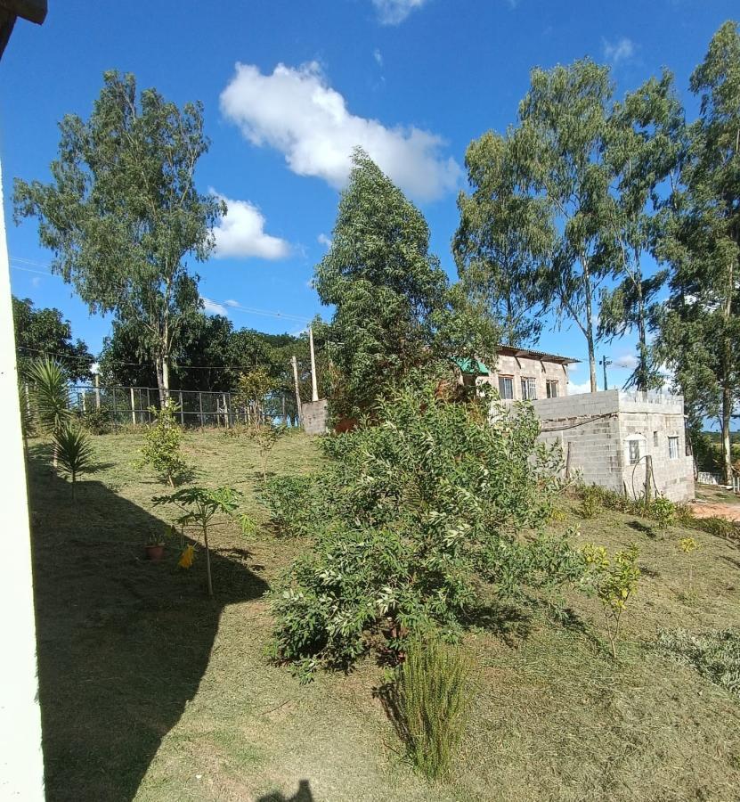 Chácara à venda com 2 quartos, 1000m² - Foto 2