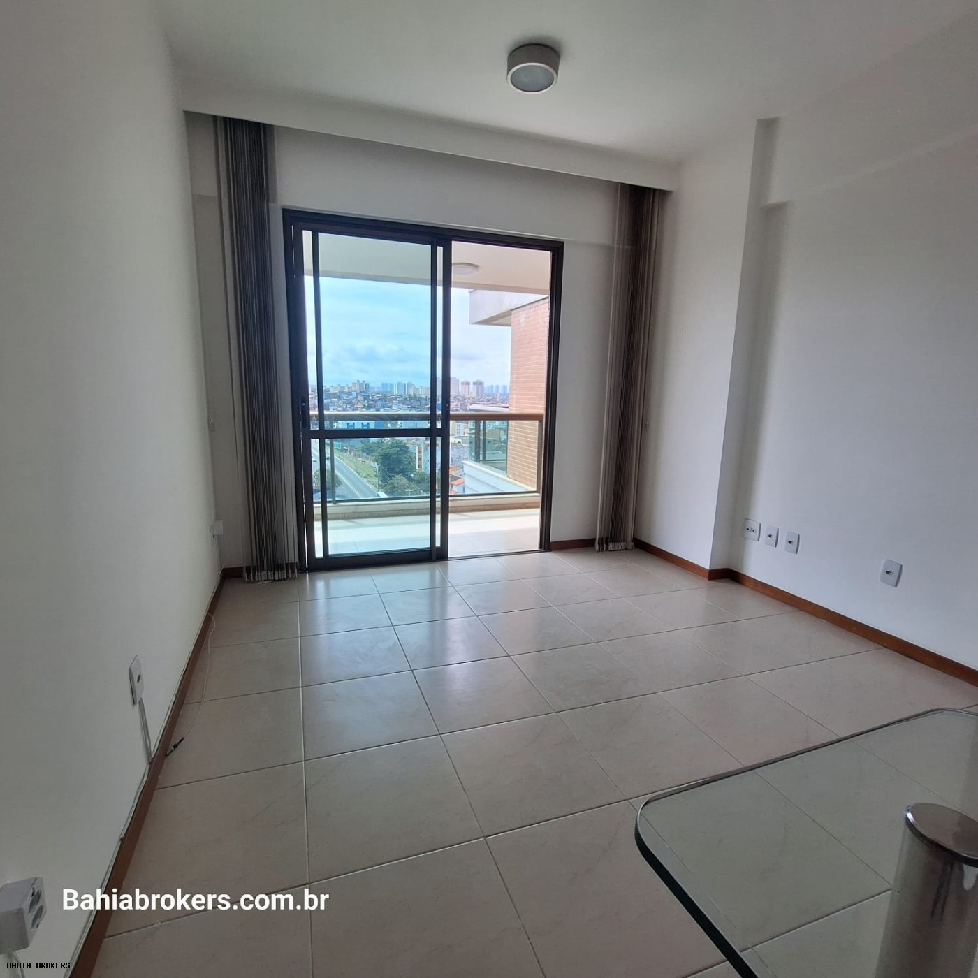 Apartamento para alugar com 2 quartos, 82m² - Foto 2