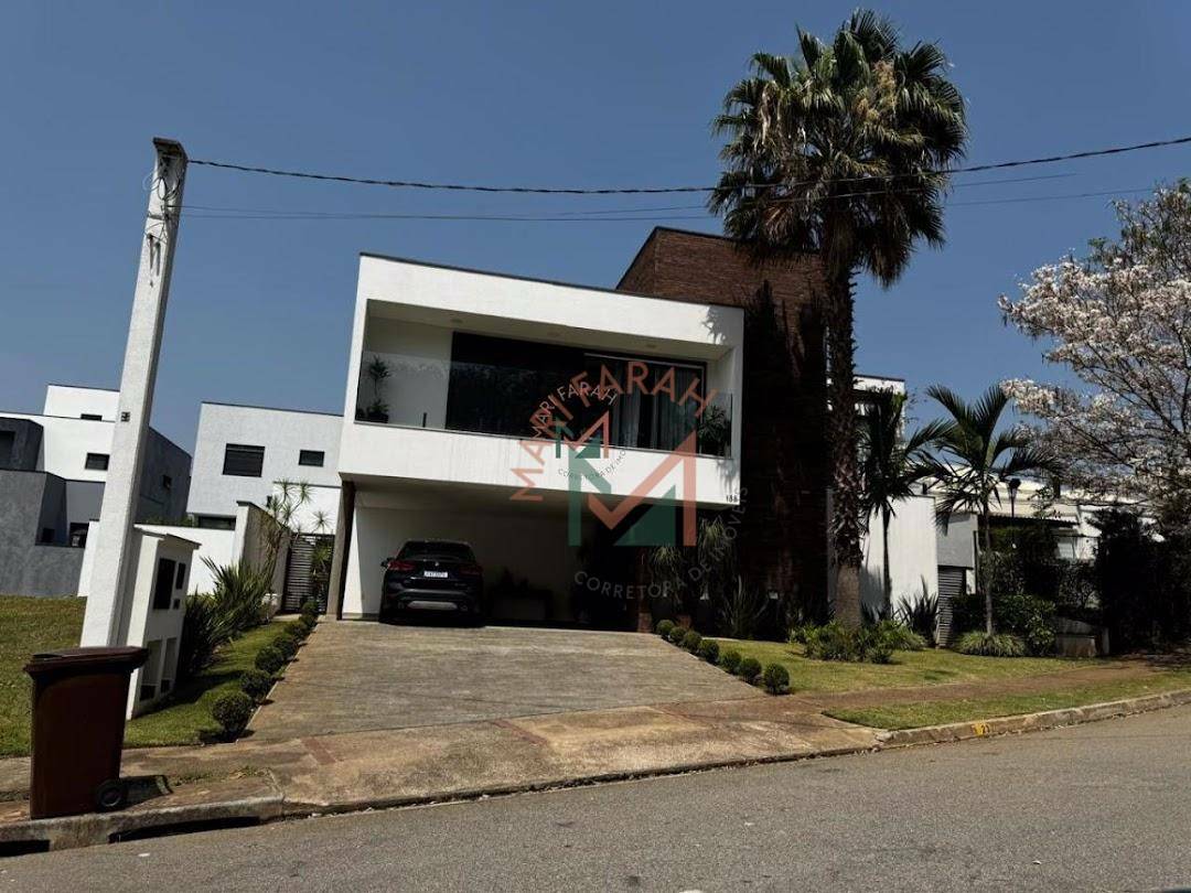 Casa de Condomínio à venda com 3 quartos, 305m² - Foto 1