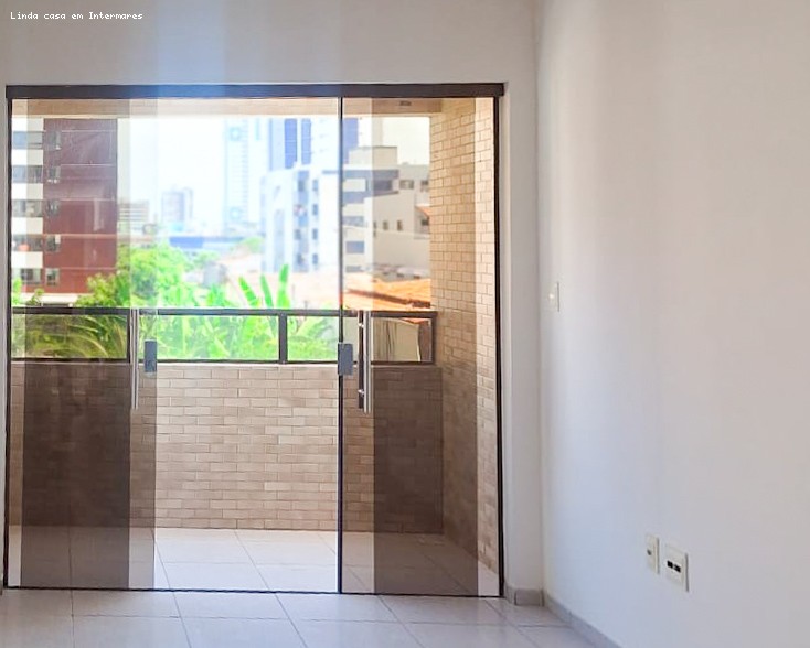 Apartamento à venda com 3 quartos, 72m² - Foto 2