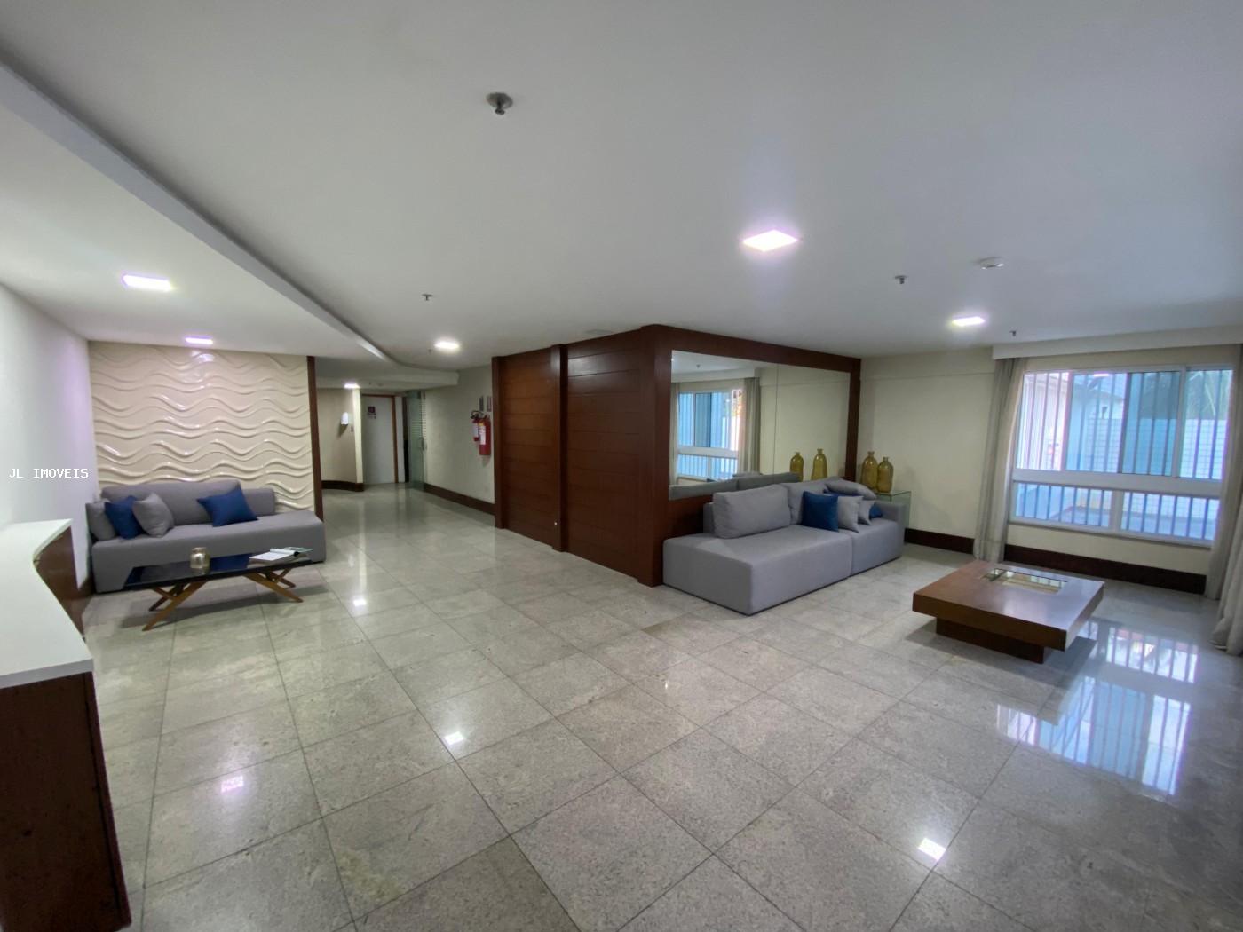 Apartamento à venda com 2 quartos, 57m² - Foto 19