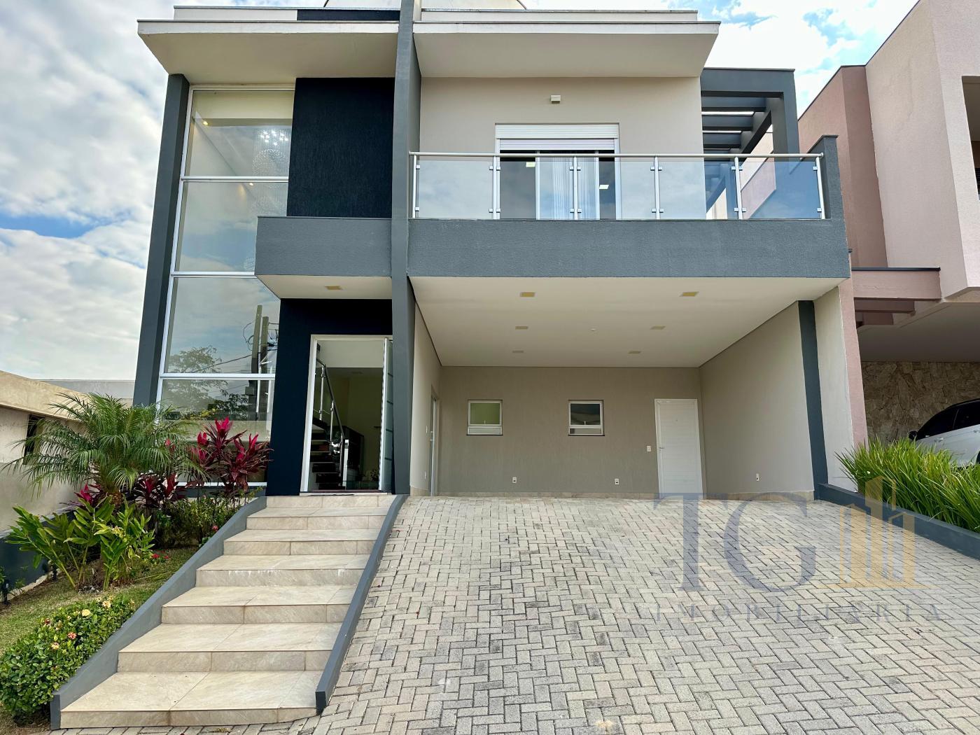 Casa de Condomínio à venda com 3 quartos, 323m² - Foto 2