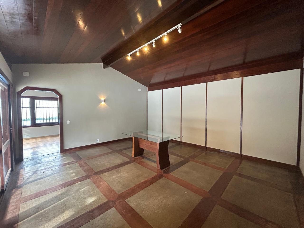 Casa para alugar com 7 quartos, 756m² - Foto 45