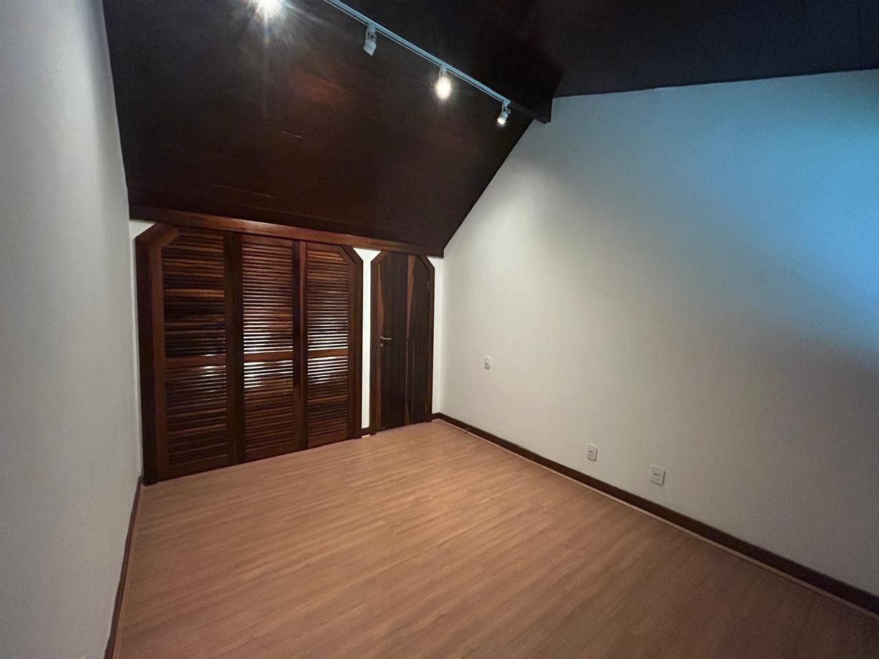 Casa para alugar com 7 quartos, 756m² - Foto 11