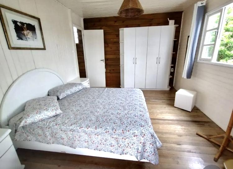 Casa à venda com 5 quartos, 200m² - Foto 30