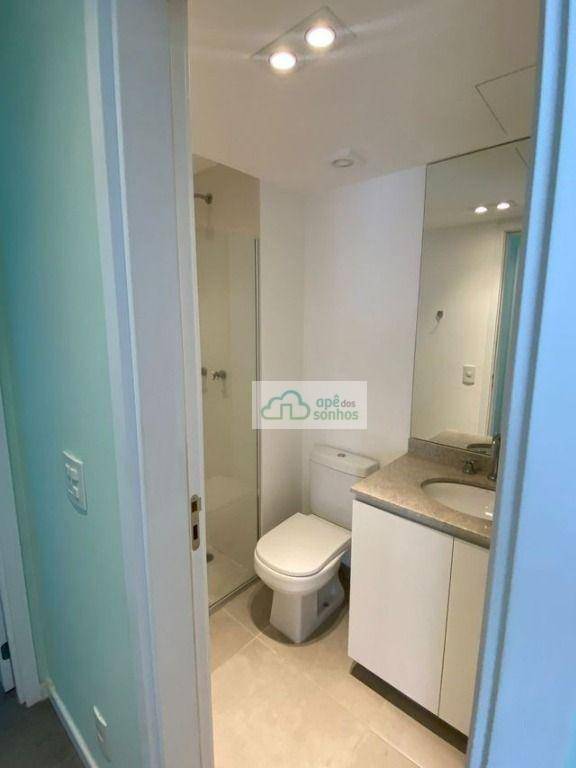 Apartamento para alugar com 2 quartos, 67m² - Foto 12