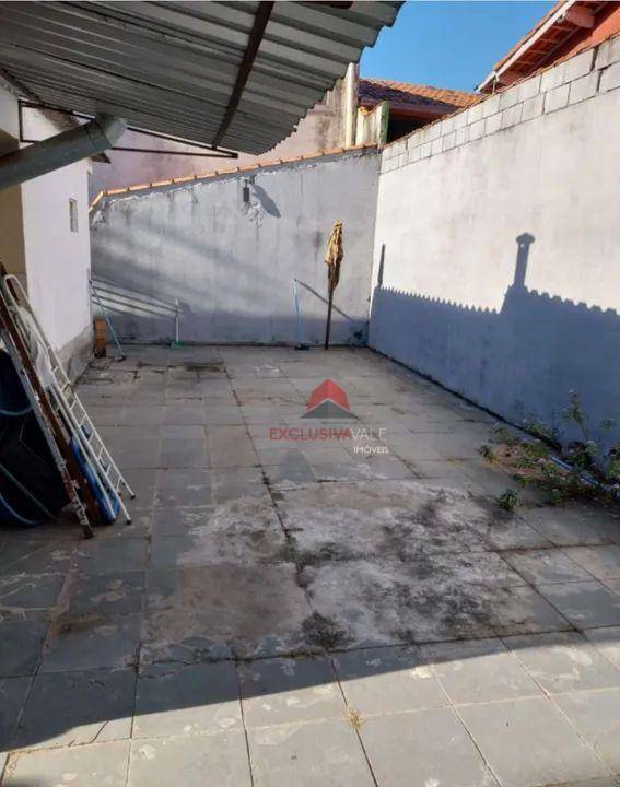 Casa à venda com 3 quartos, 300m² - Foto 8