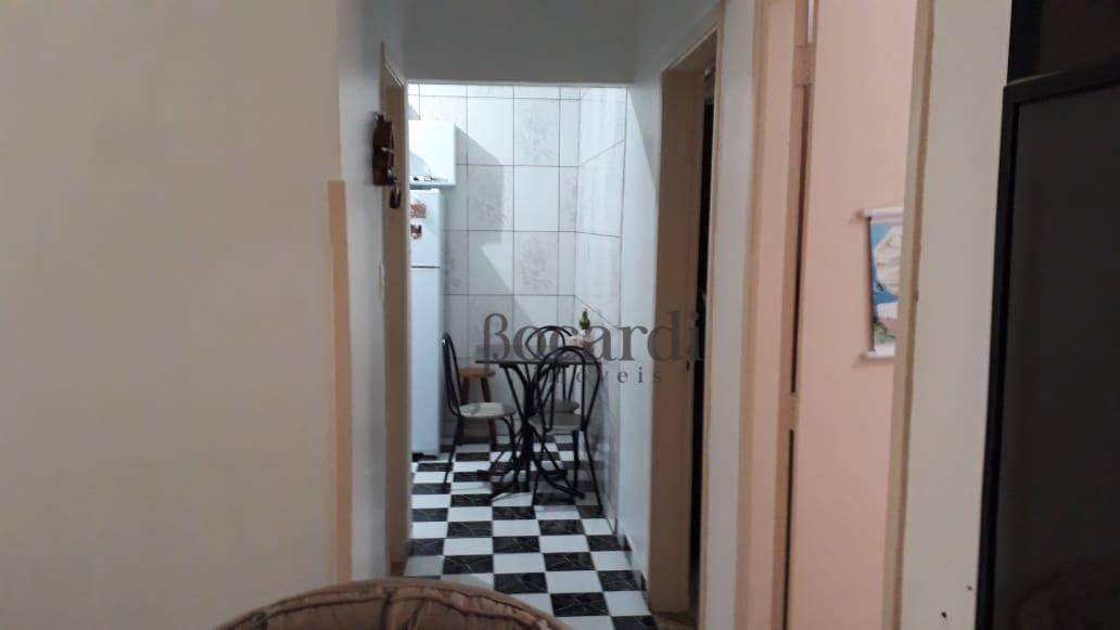 Apartamento à venda com 2 quartos, 60m² - Foto 5