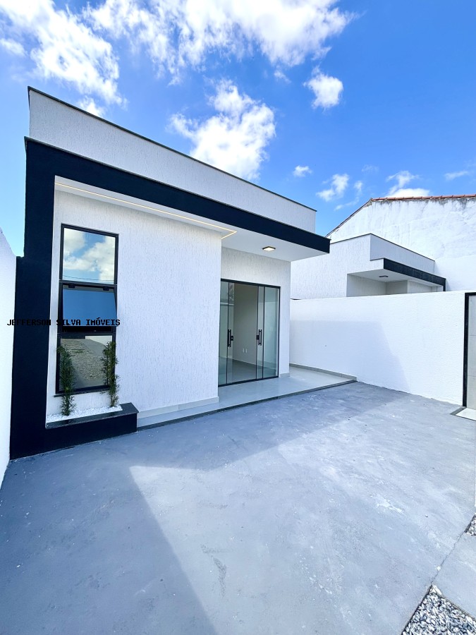 Casa à venda com 2 quartos, 56m² - Foto 1